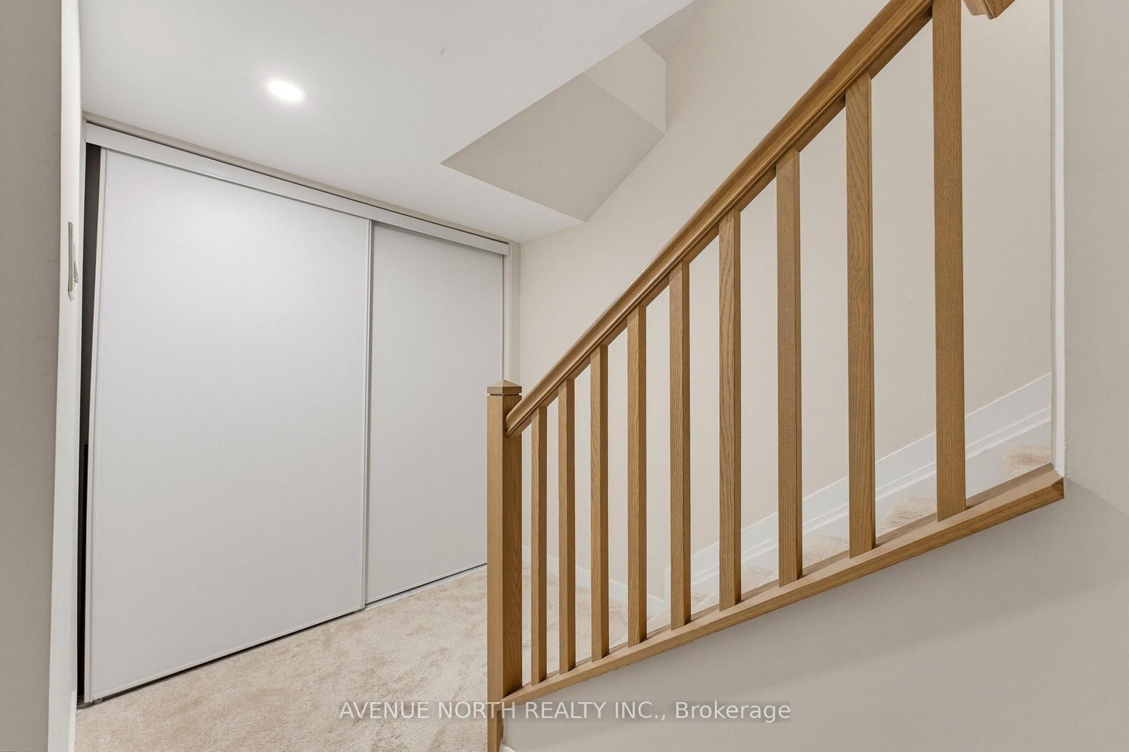 606 Parnian Private • Ottawa, ON photo 27
