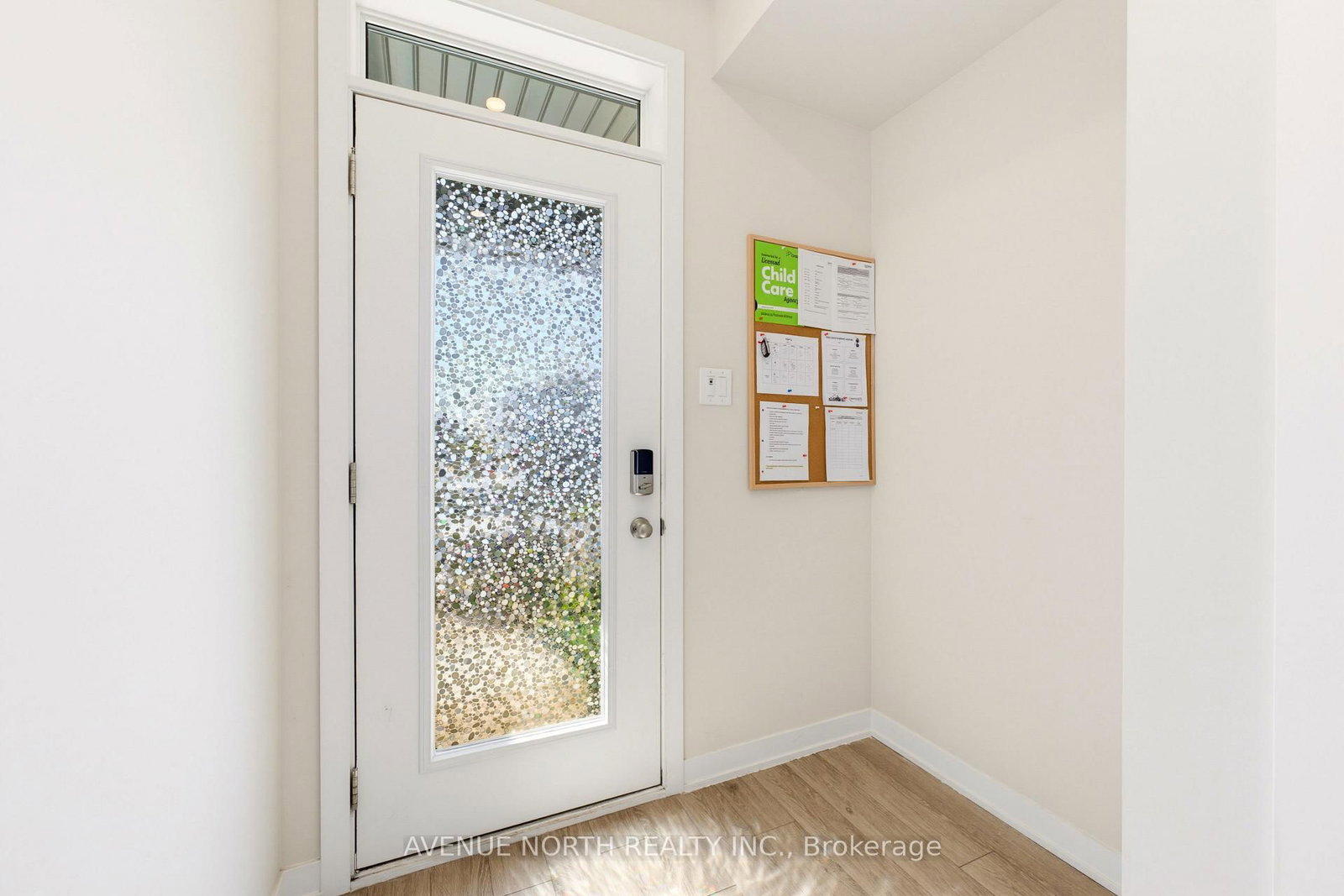 606 Parnian Private • Ottawa, ON photo 7