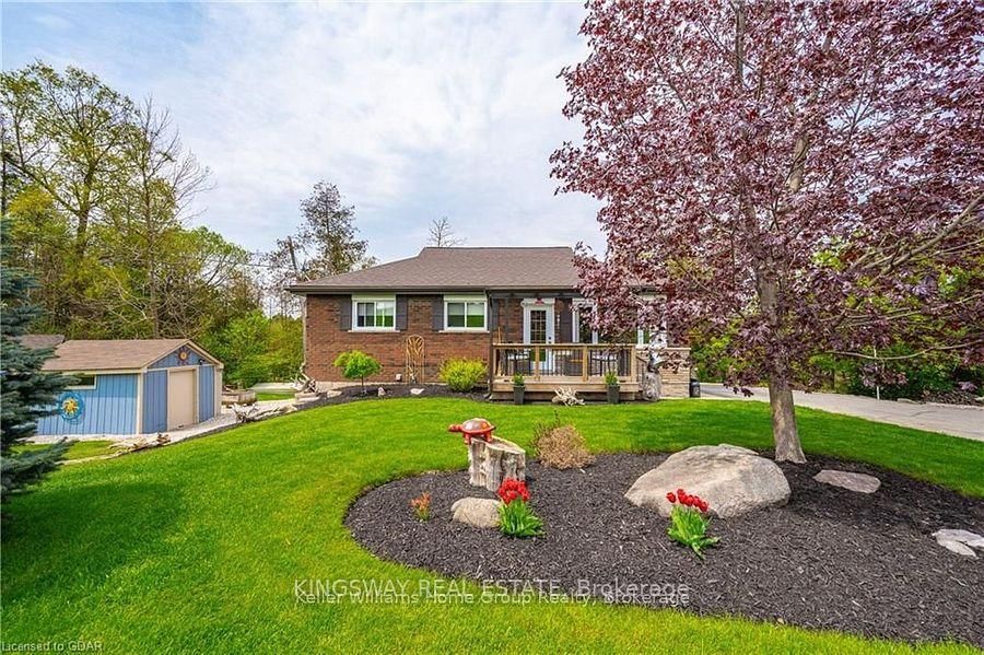 8096 Wellington Road 18 Road N • Centre Wellington, ON photo 1
