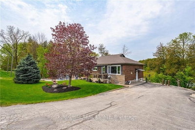 8096 Wellington Road 18 Road N • Centre Wellington, ON photo 2