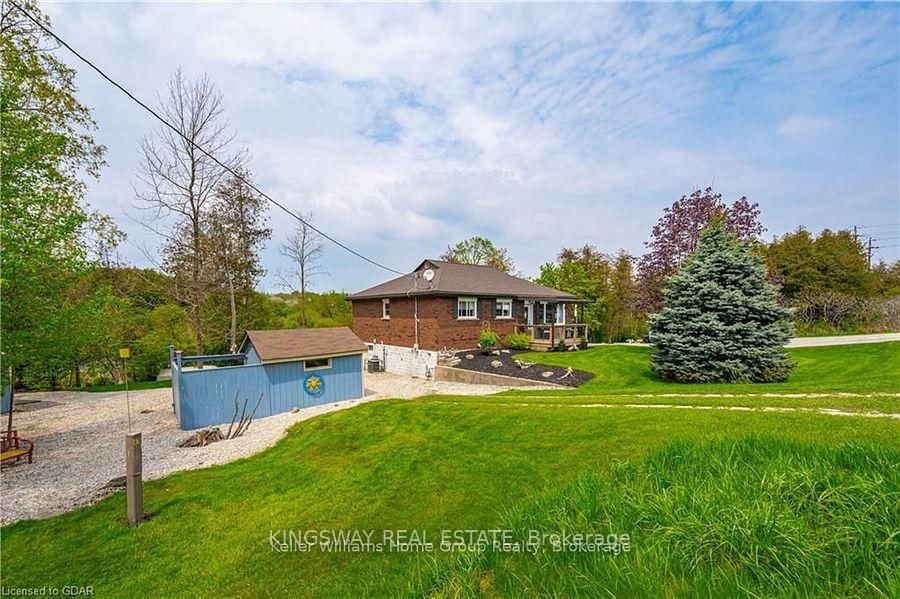 8096 Wellington Road 18 Road N • Centre Wellington, ON photo 4