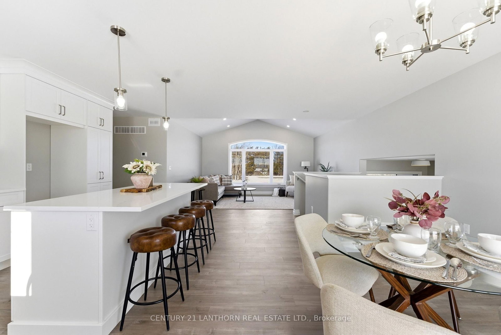 1848 County Road 7 • Prince Edward County, ON photo 11