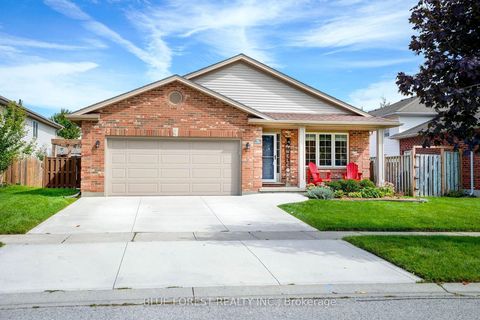 11 Edgewell Crescent • Central Elgin, ON photo 1