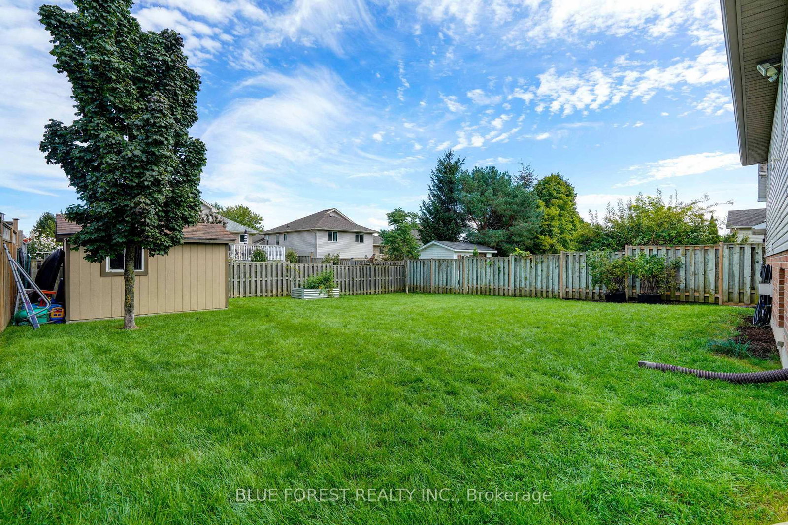 11 Edgewell Crescent • Central Elgin, ON photo 35