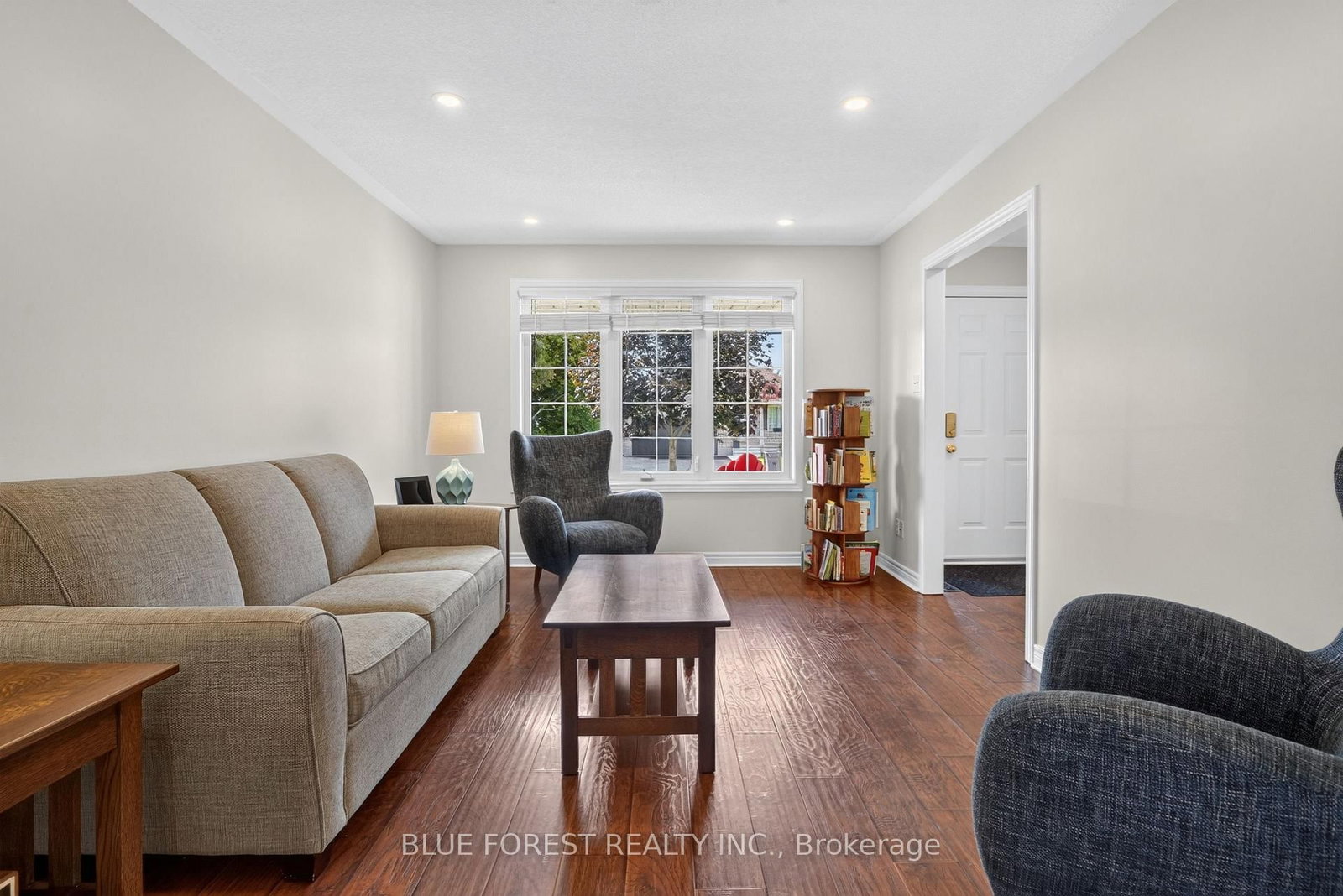 11 Edgewell Crescent • Central Elgin, ON photo 7