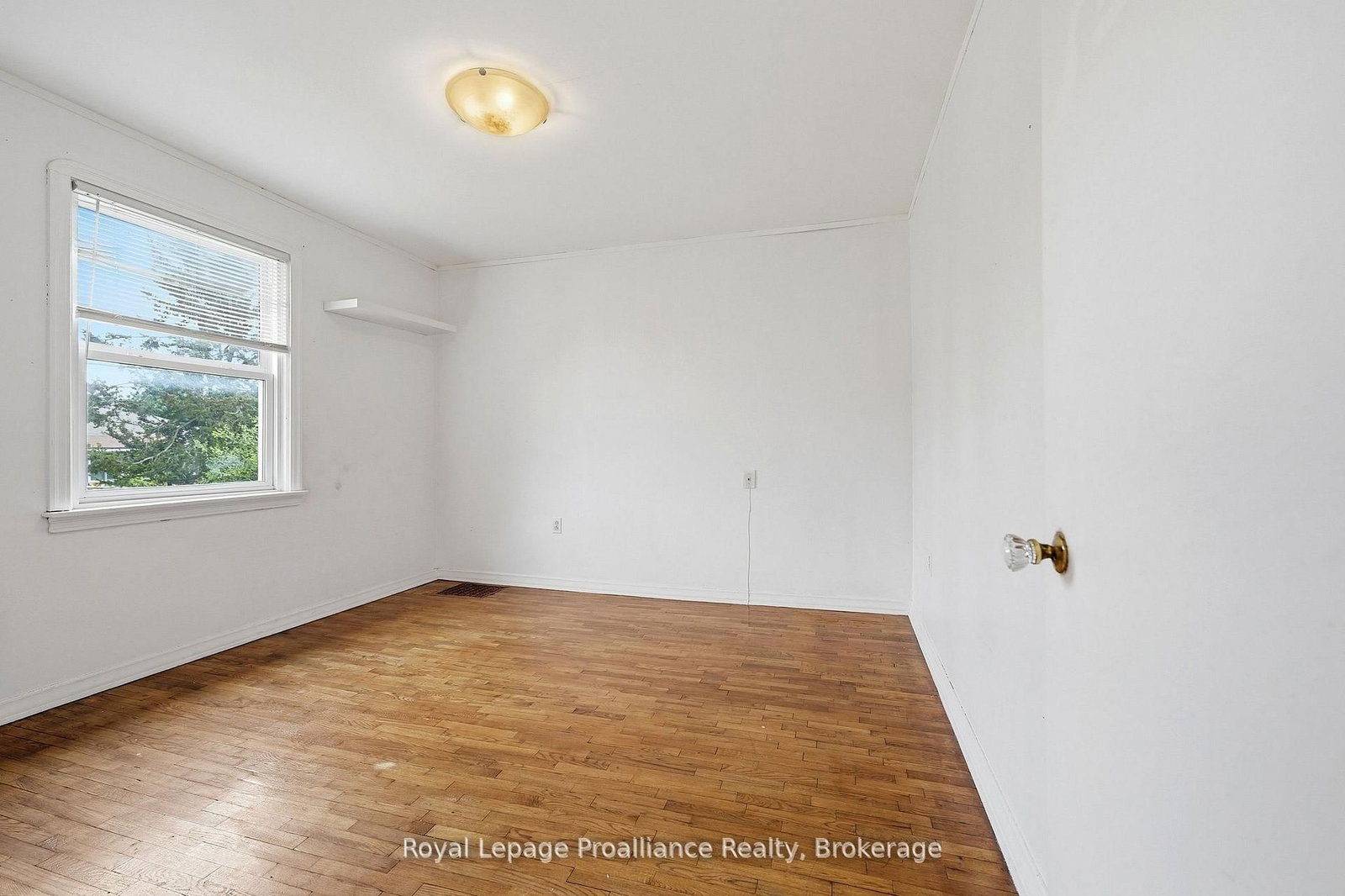 355 Bridge Street • Belleville, ON photo 17