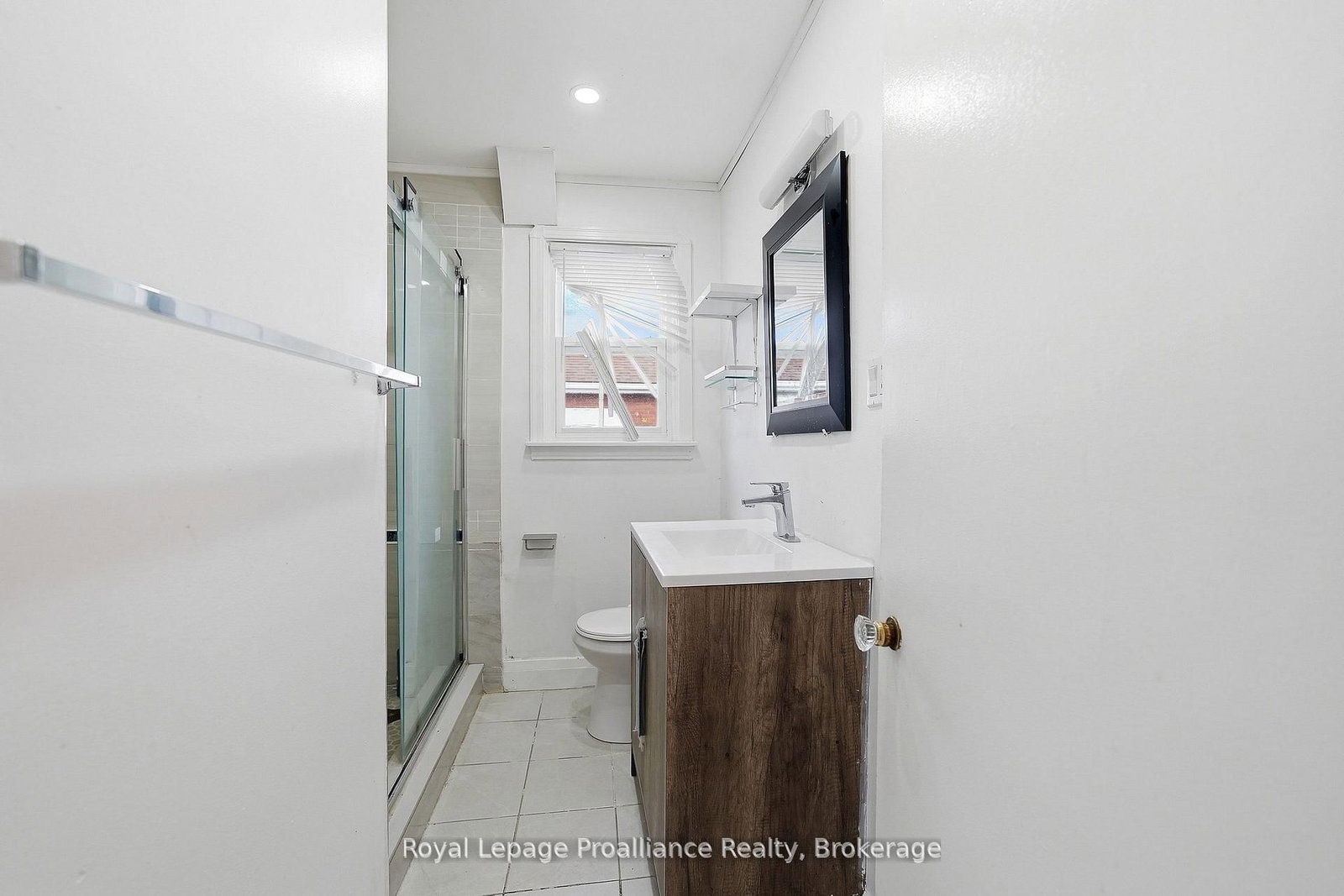 355 Bridge Street • Belleville, ON photo 18