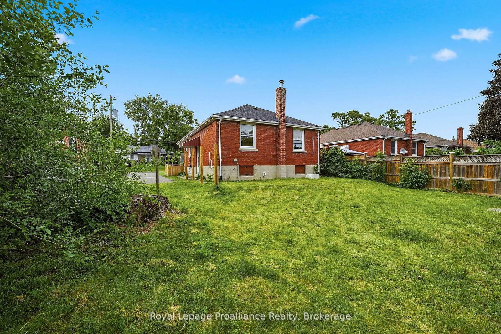 355 Bridge Street • Belleville, ON photo 37