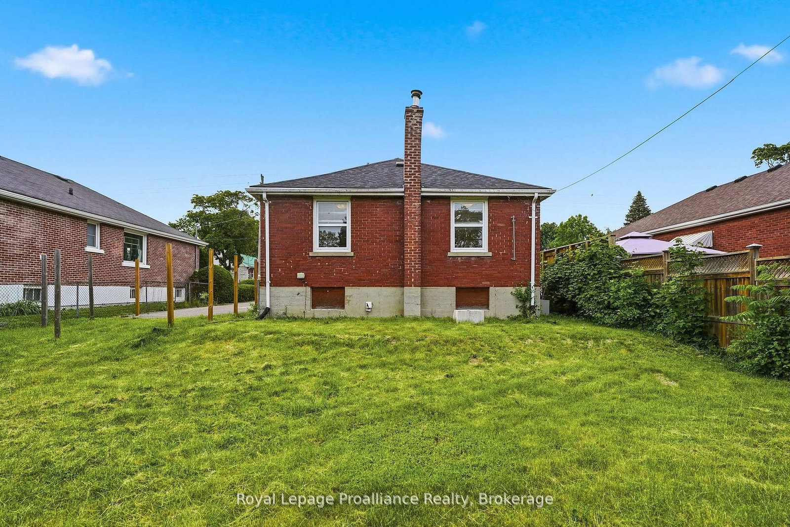 355 Bridge Street • Belleville, ON photo 39