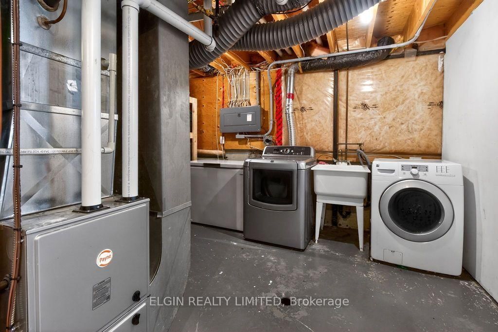 599 Wellington Street • St. Thomas, ON photo 21
