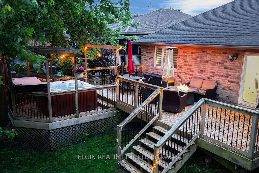 599 Wellington Street • St. Thomas, ON photo 22