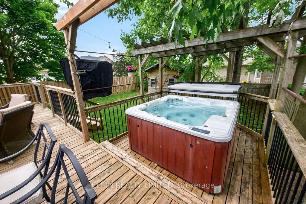 599 Wellington Street • St. Thomas, ON photo 25