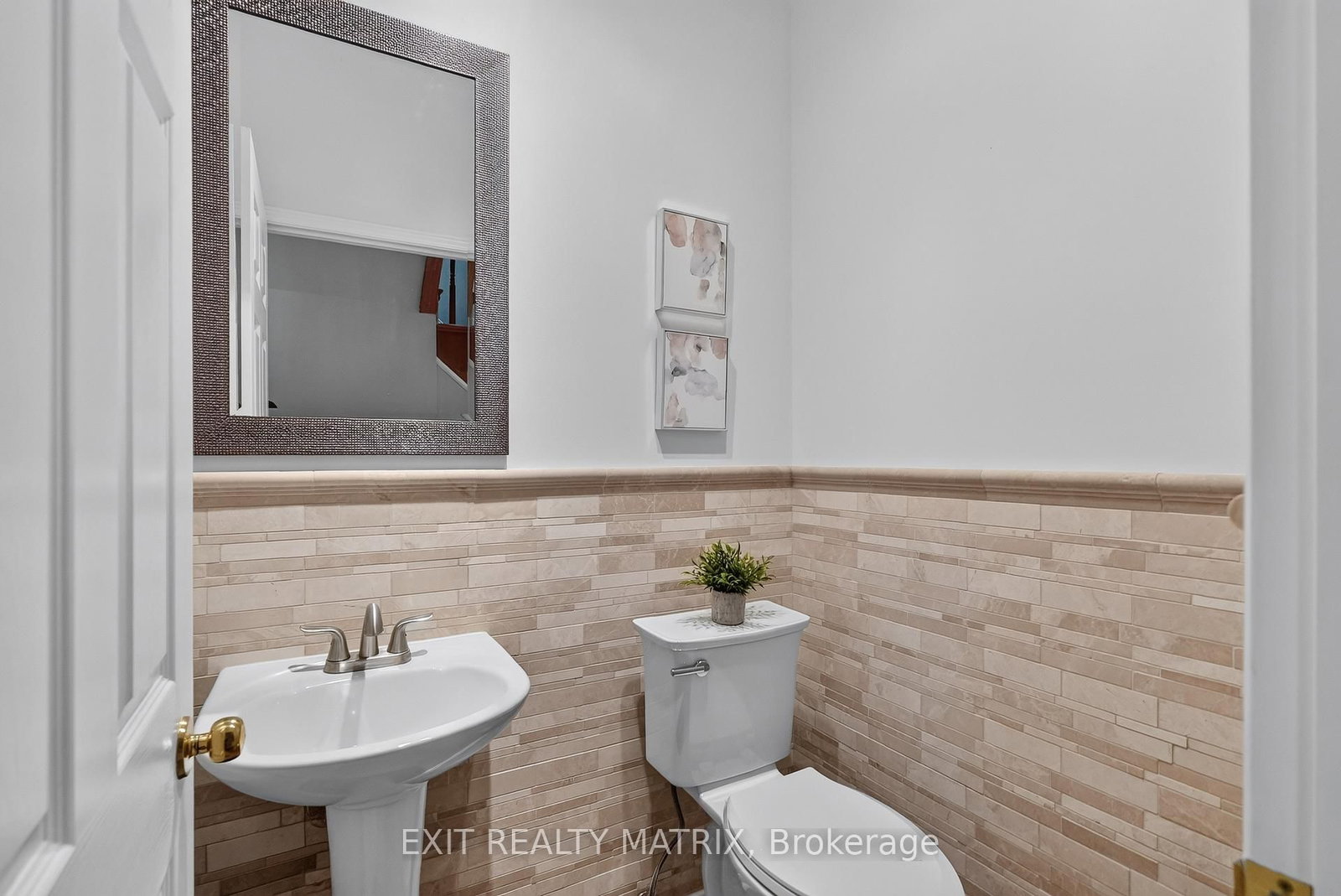1775 Veena Way • Metcalfe, ON photo 17