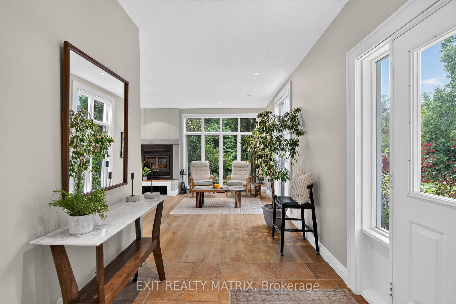 1775 Veena Way • Metcalfe, ON photo 4