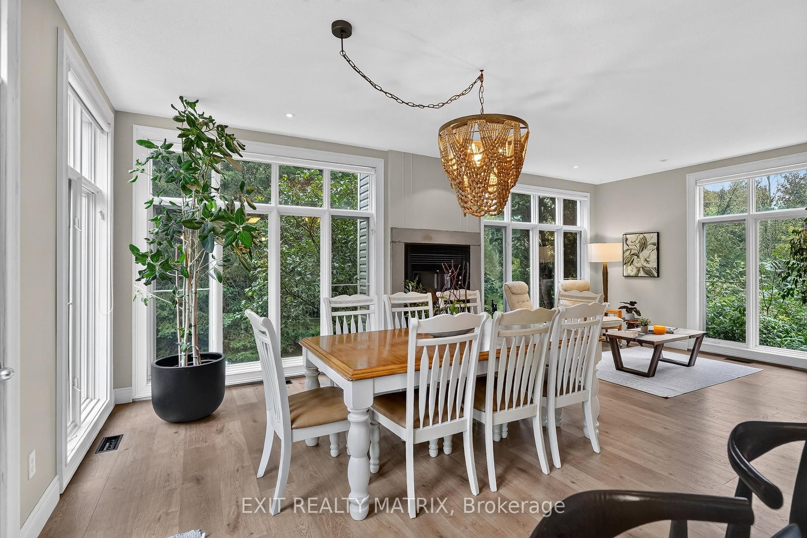 1775 Veena Way • Metcalfe, ON photo 6