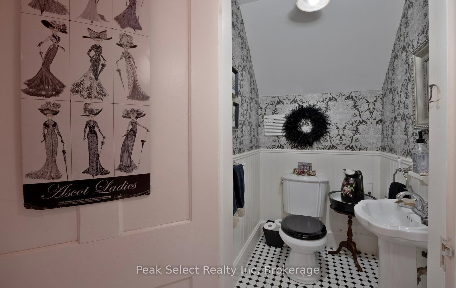 220 Elgin Street E • St. Marys, ON photo 24