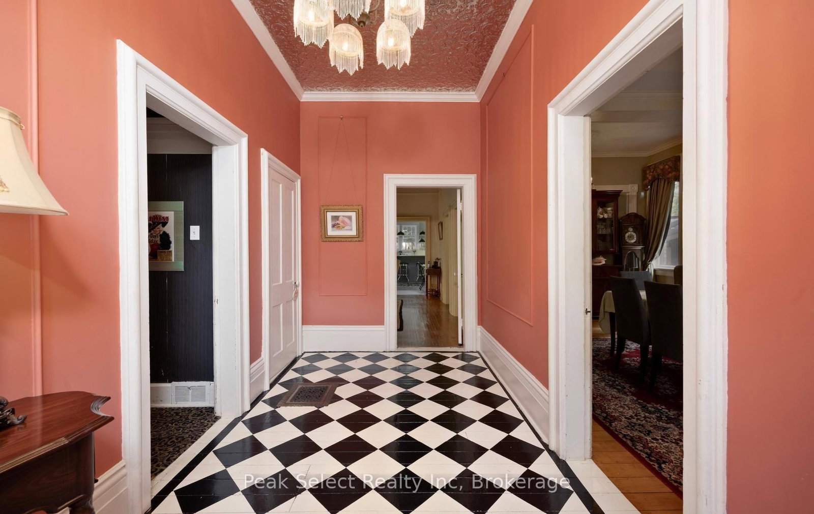 220 Elgin Street E • St. Marys, ON photo 6