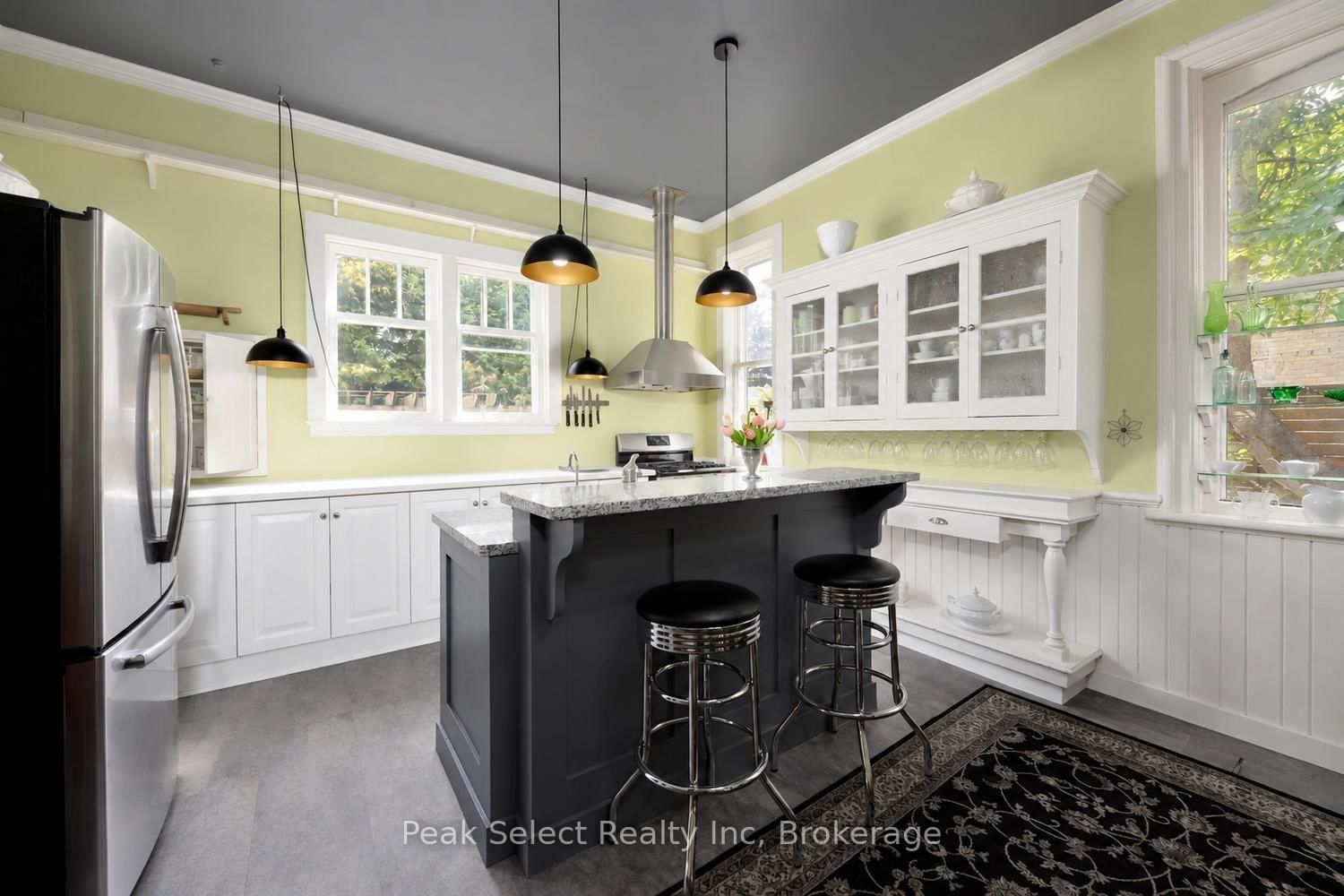 220 Elgin Street E • St. Marys, ON photo 8