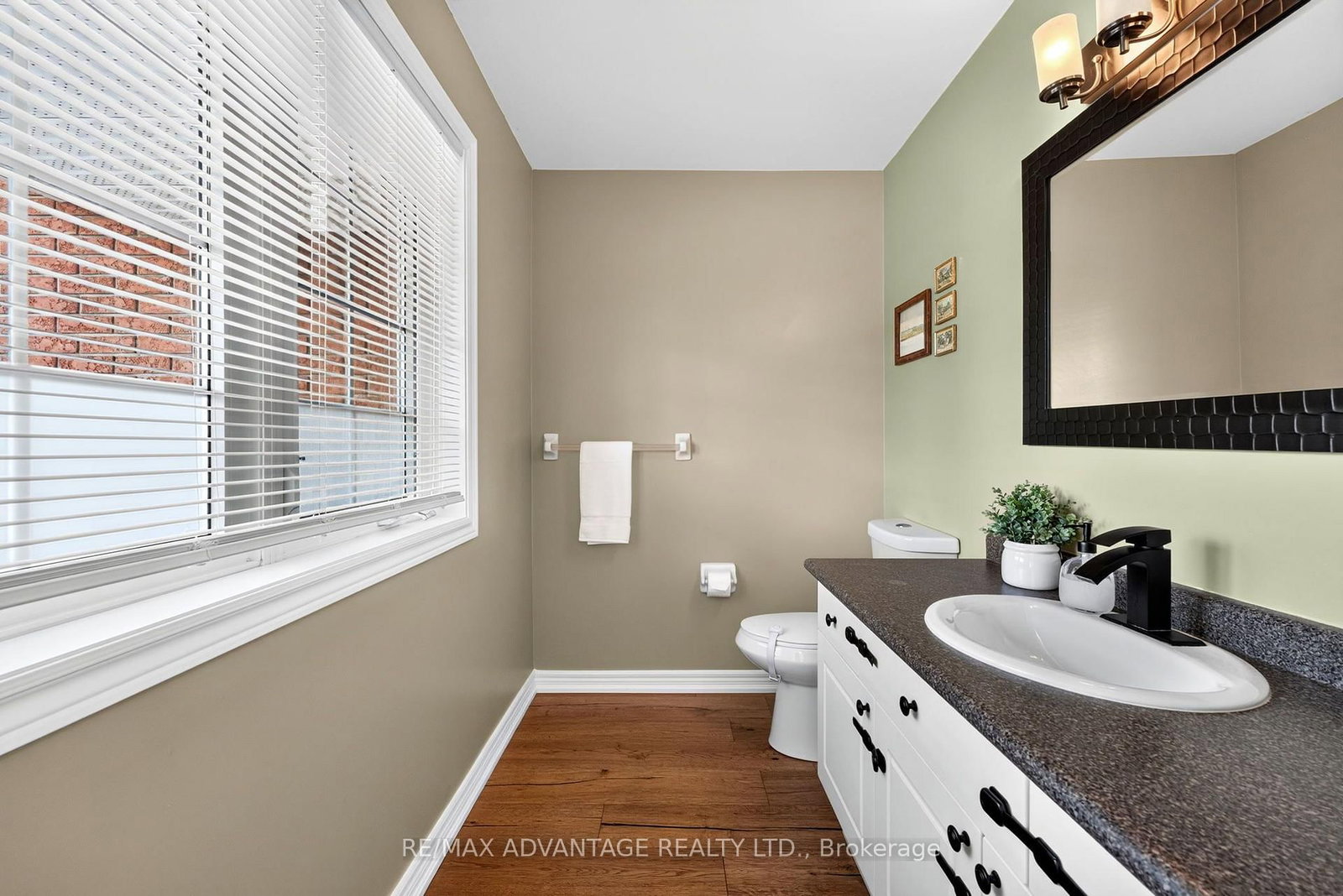 37 Calvert Lane • Middlesex Centre, ON photo 25