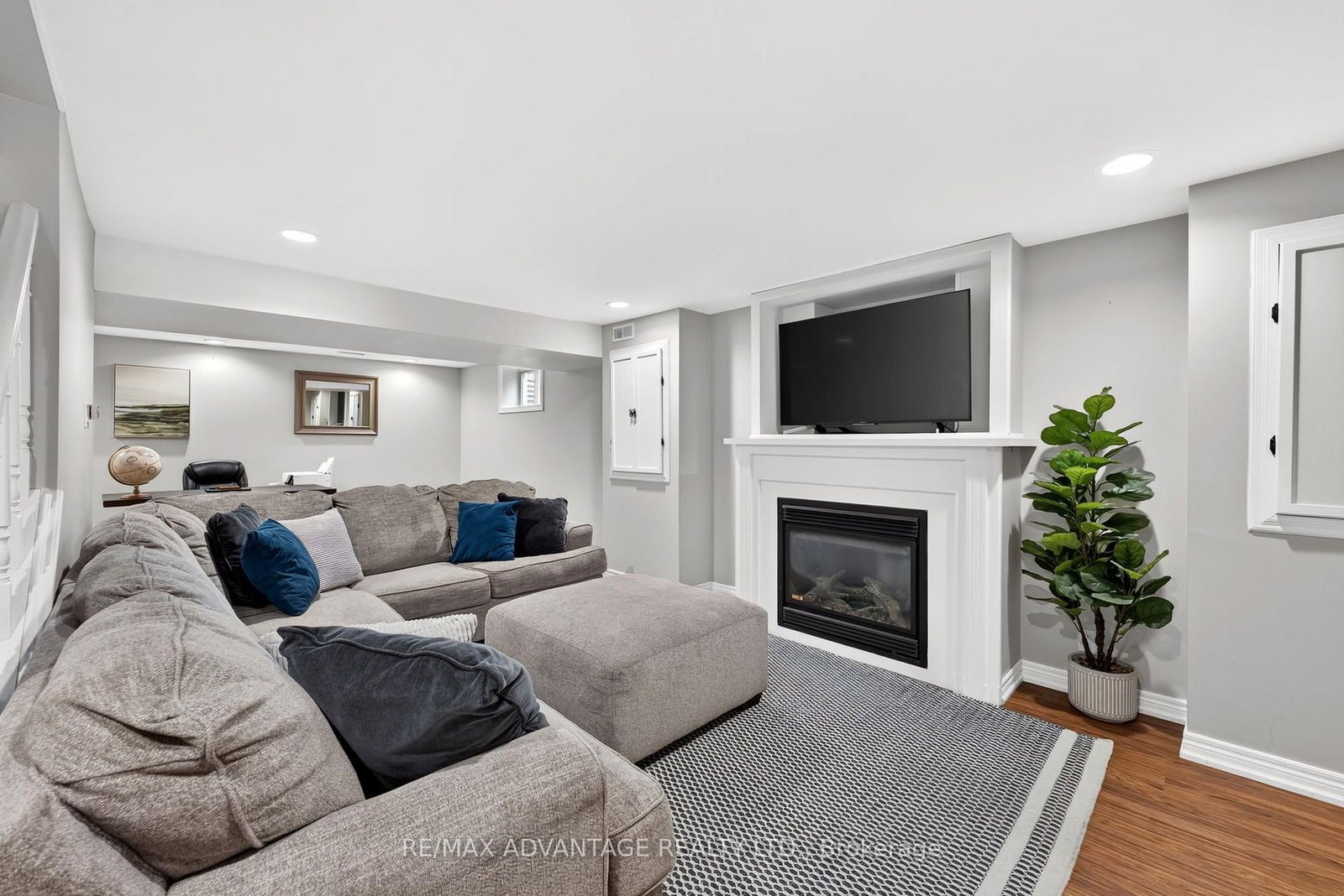 37 Calvert Lane • Middlesex Centre, ON photo 35