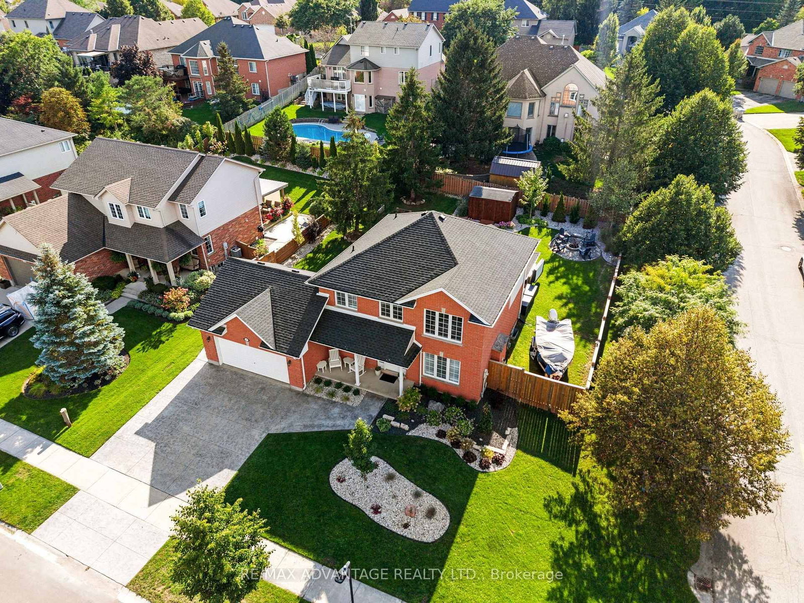 37 Calvert Lane • Middlesex Centre, ON photo 5