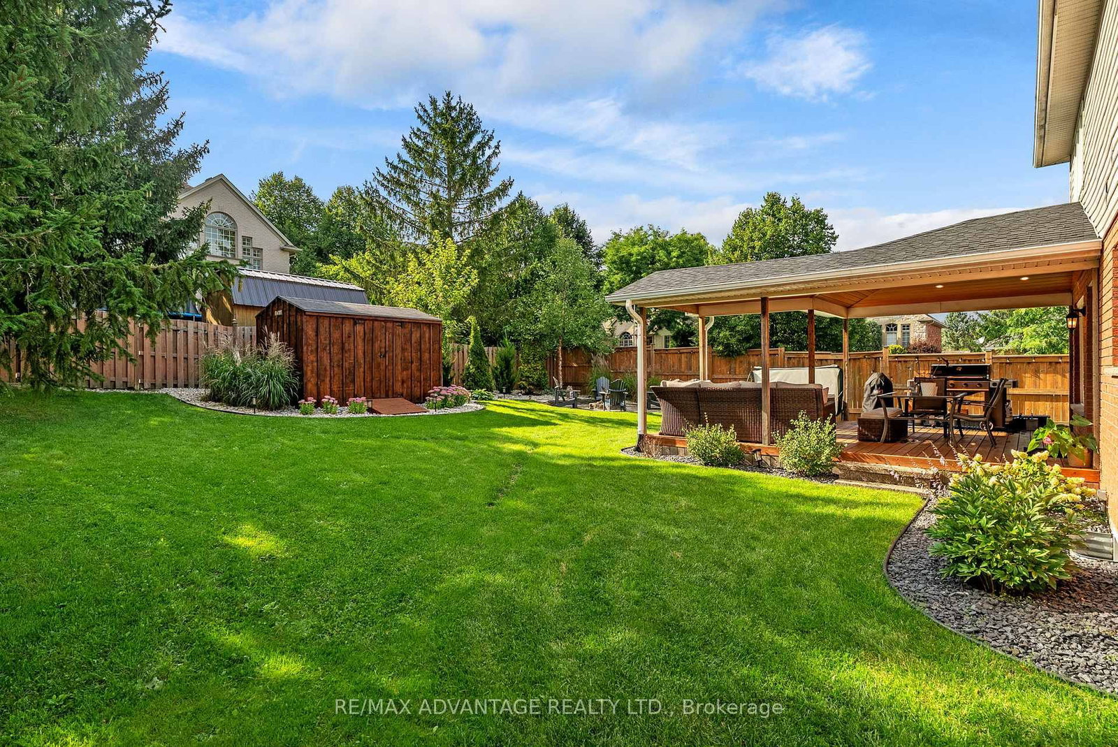 37 Calvert Lane • Middlesex Centre, ON photo 6
