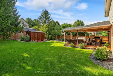 37 Calvert Lane • Middlesex Centre, ON photo 6
