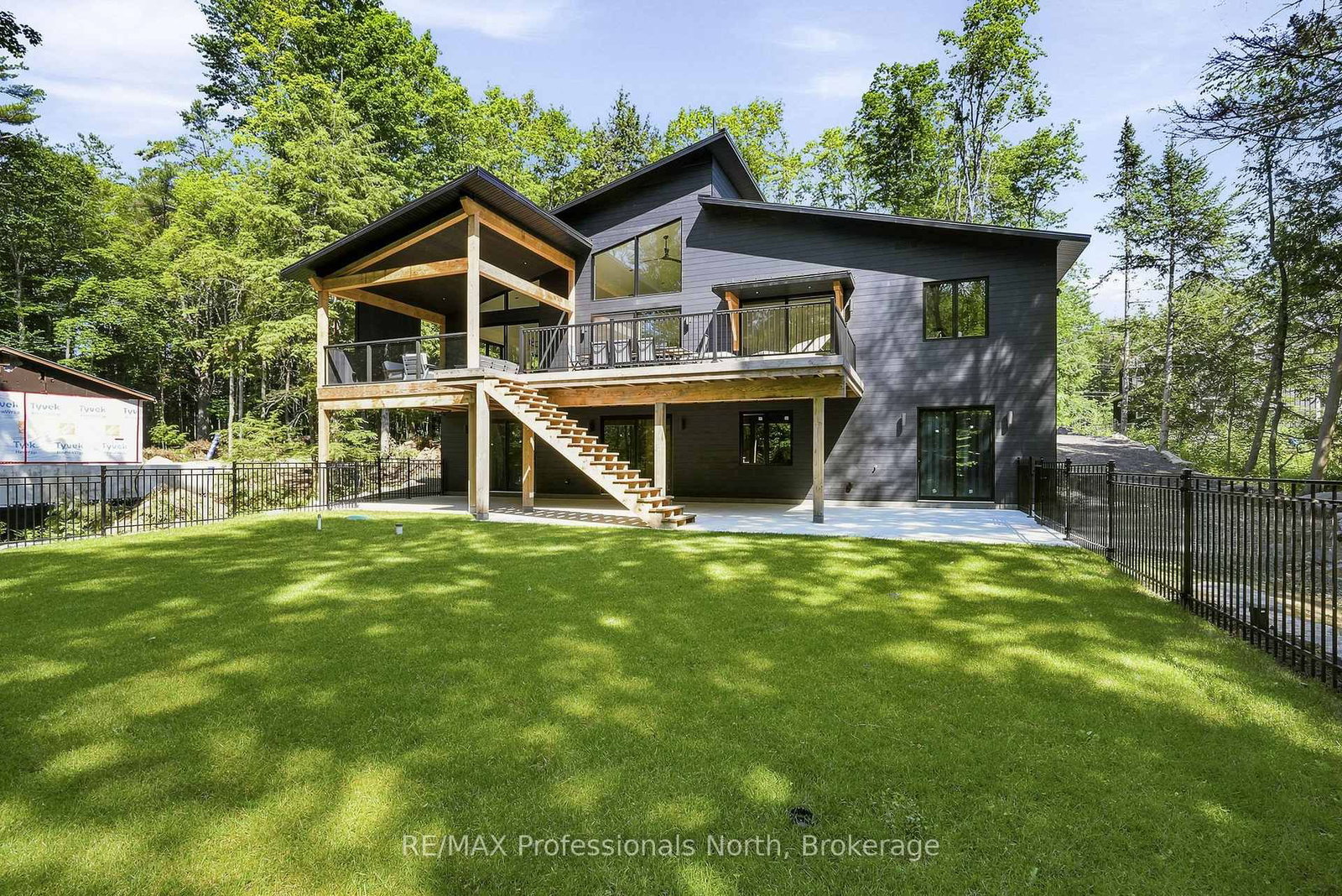 1192 High Falls Road • Bracebridge, ON photo 3