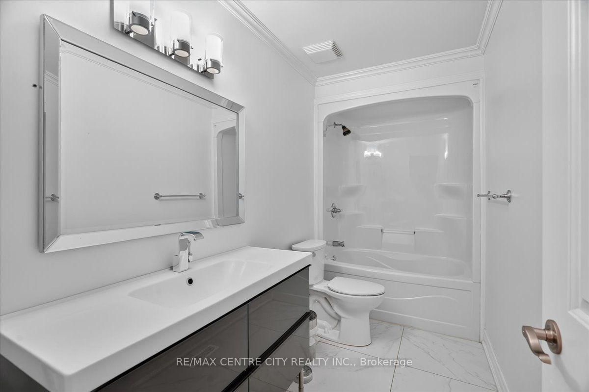 59 Bridle Path • Strathroy-Caradoc, ON photo 17