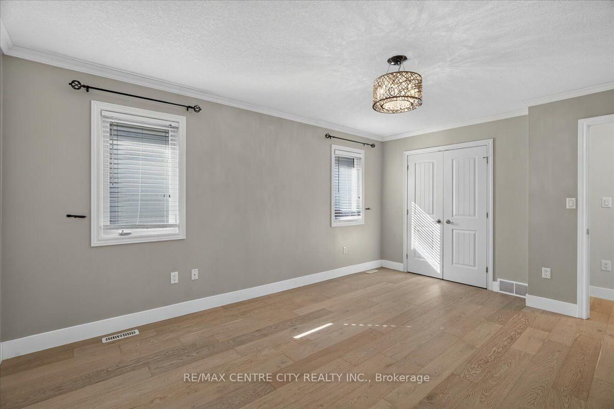 59 Bridle Path • Strathroy-Caradoc, ON photo 19
