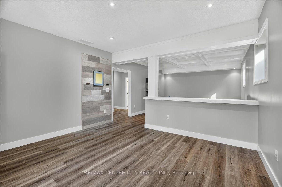 59 Bridle Path • Strathroy-Caradoc, ON photo 23
