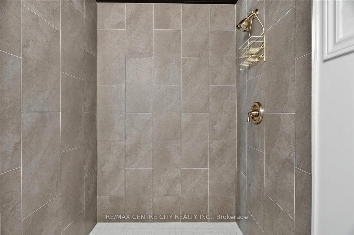 59 Bridle Path • Strathroy-Caradoc, ON photo 30