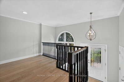 59 Bridle Path • Strathroy-Caradoc, ON photo 6
