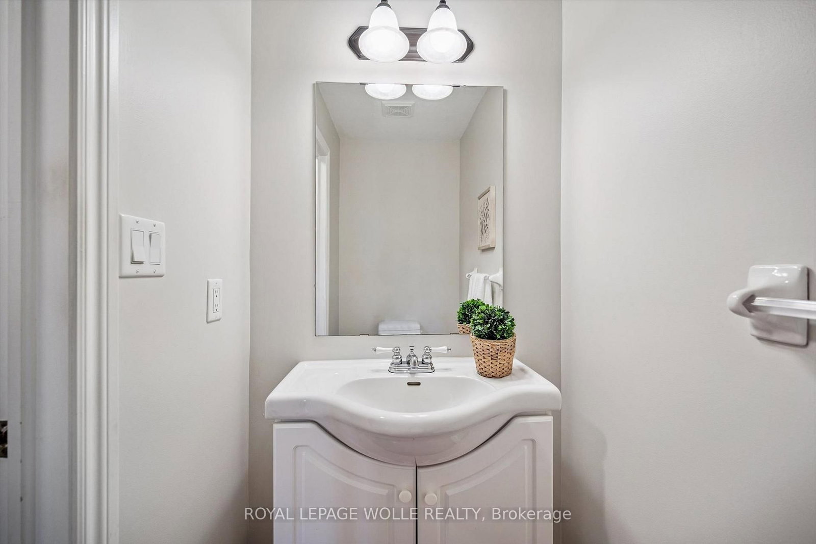 326 Tealby Crescent • Waterloo, ON photo 19