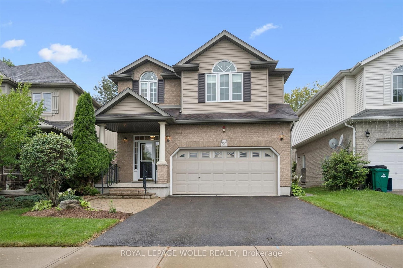 326 Tealby Crescent • Waterloo, ON photo 2