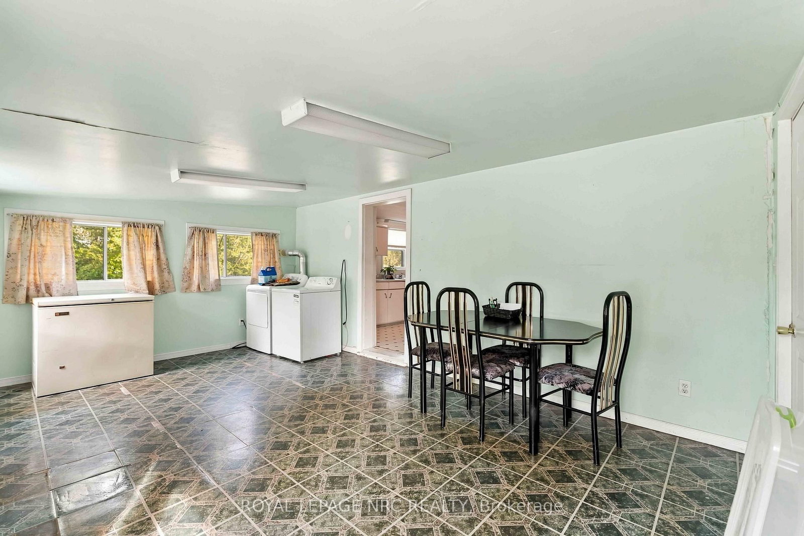 4610 Bridge Street • Niagara Falls, ON photo 17