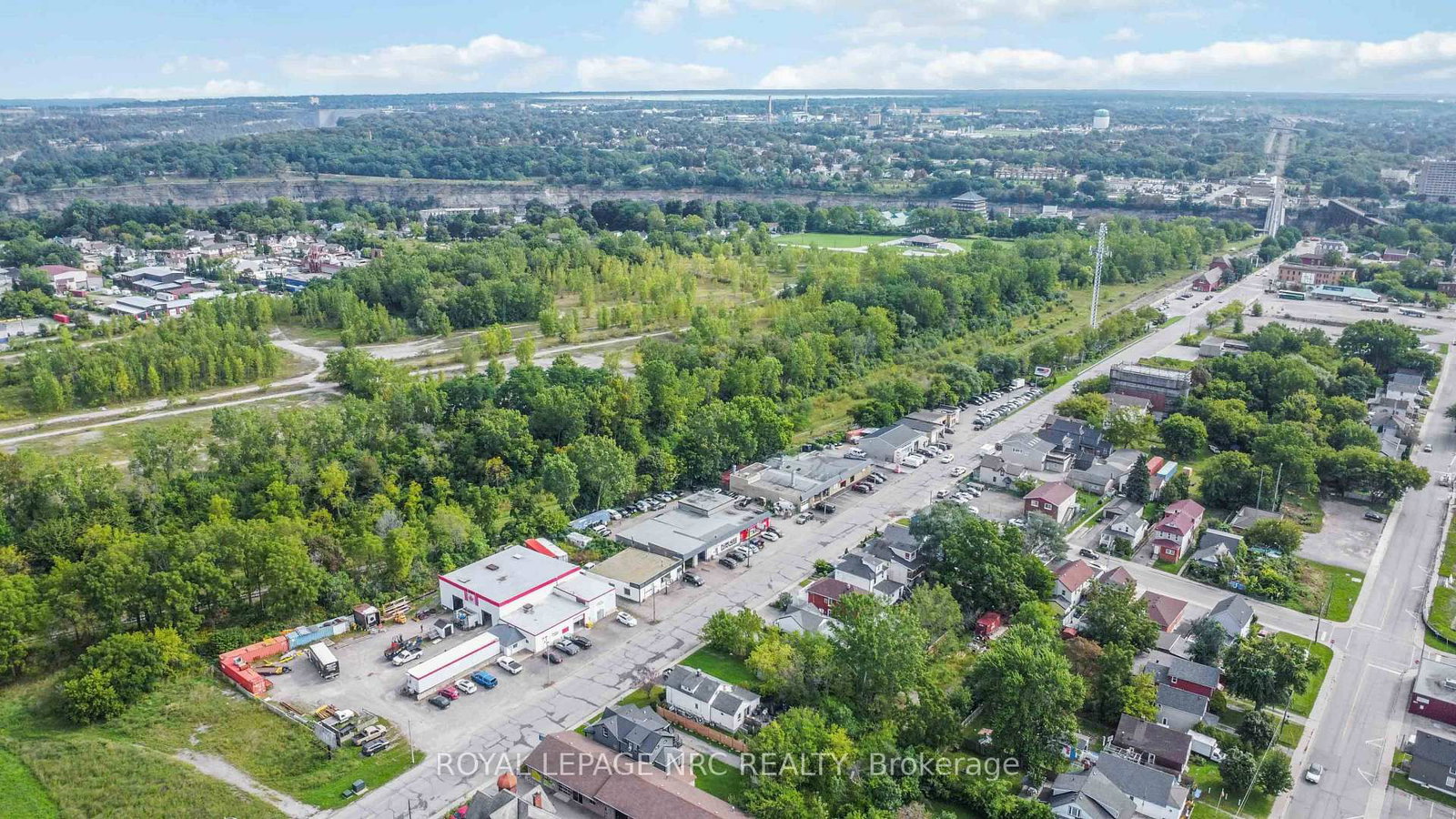 4610 Bridge Street • Niagara Falls, ON photo 34