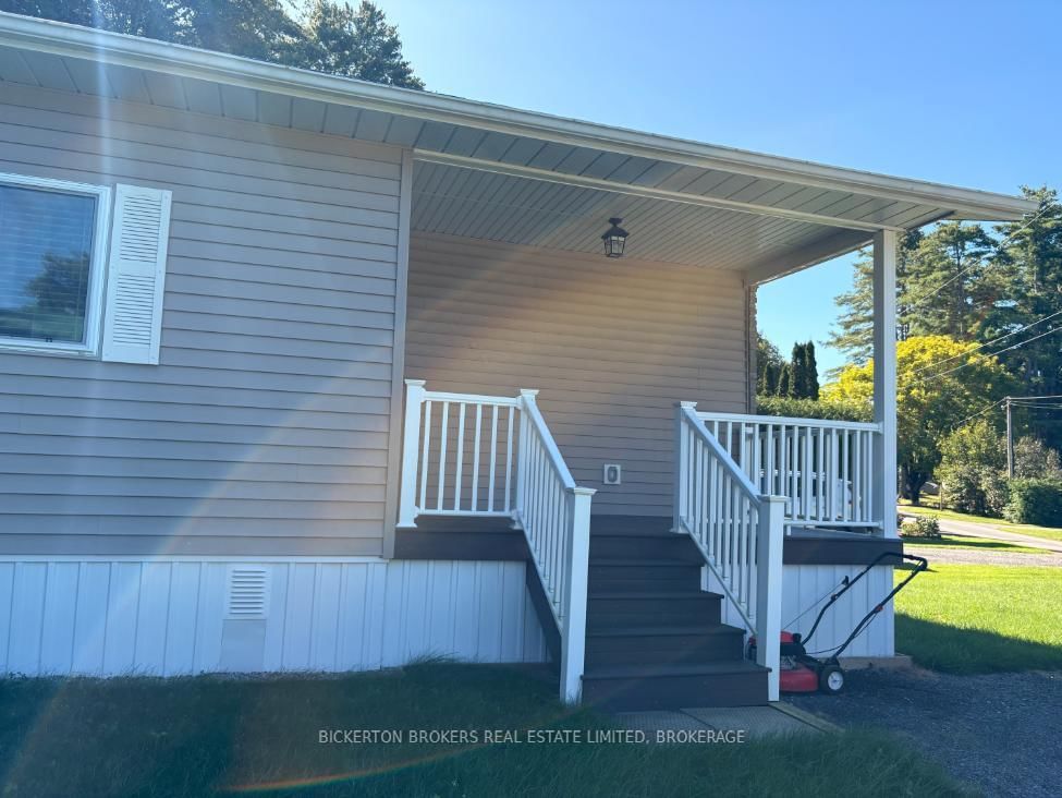 5 Pine Ridge Village - HWY 32 Highway • Leeds and the Thousand Islands, ON photo 23