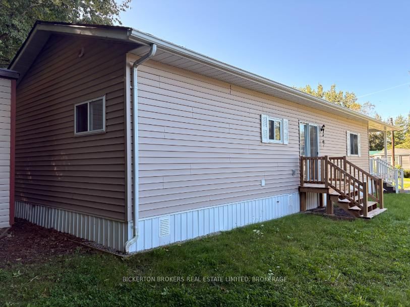 5 Pine Ridge Village - HWY 32 Highway • Leeds and the Thousand Islands, ON photo 24