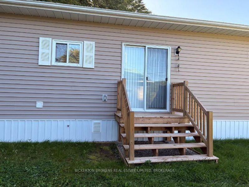 5 Pine Ridge Village - HWY 32 Highway