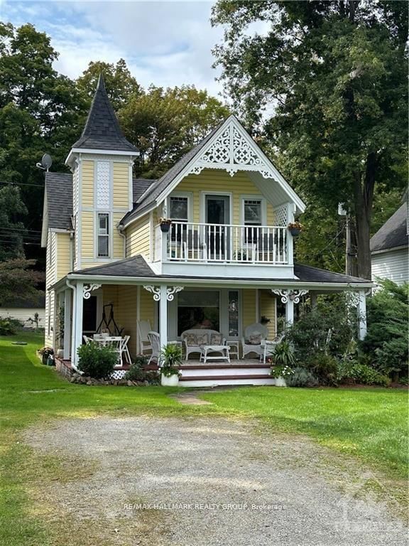 112 MCKENZIE Lane