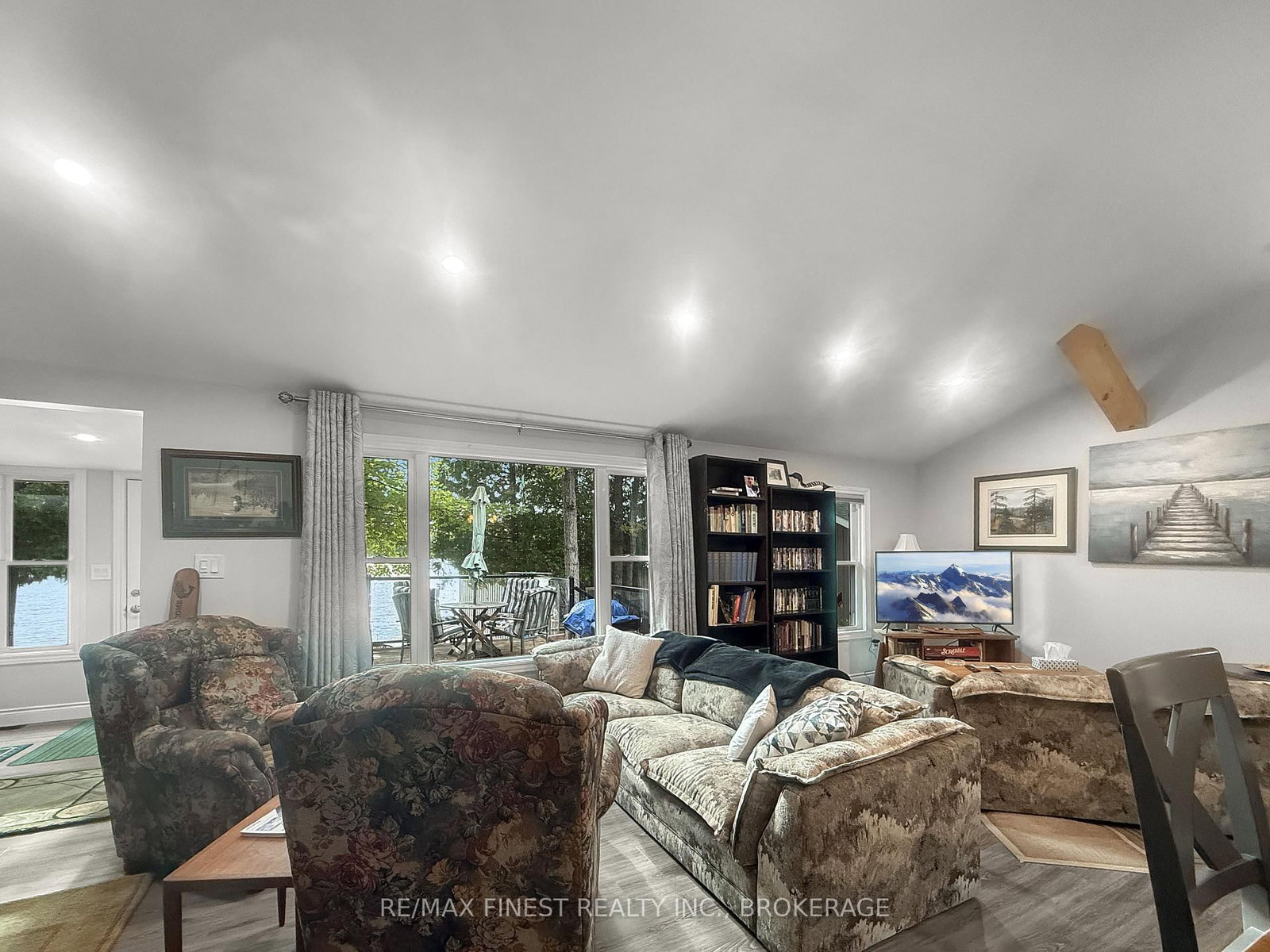 1219 Hidden Valley Lane • Perth Road, ON photo 9