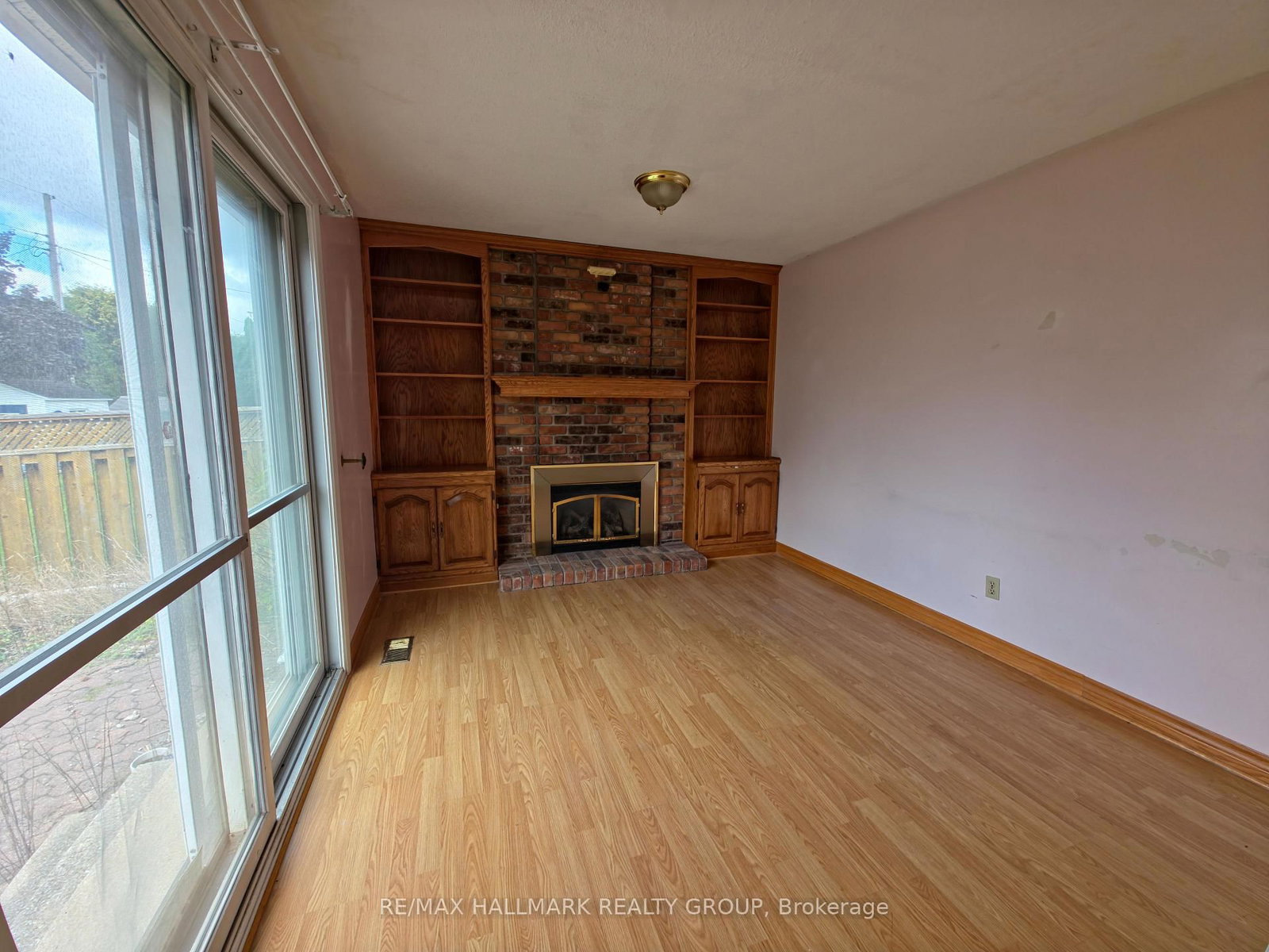 3288 Clearwater Crescent • Ottawa, ON photo 10