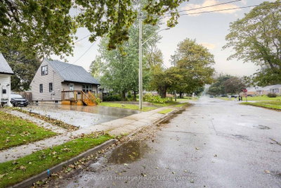 102 Stewart Avenue • Cambridge, ON photo 3