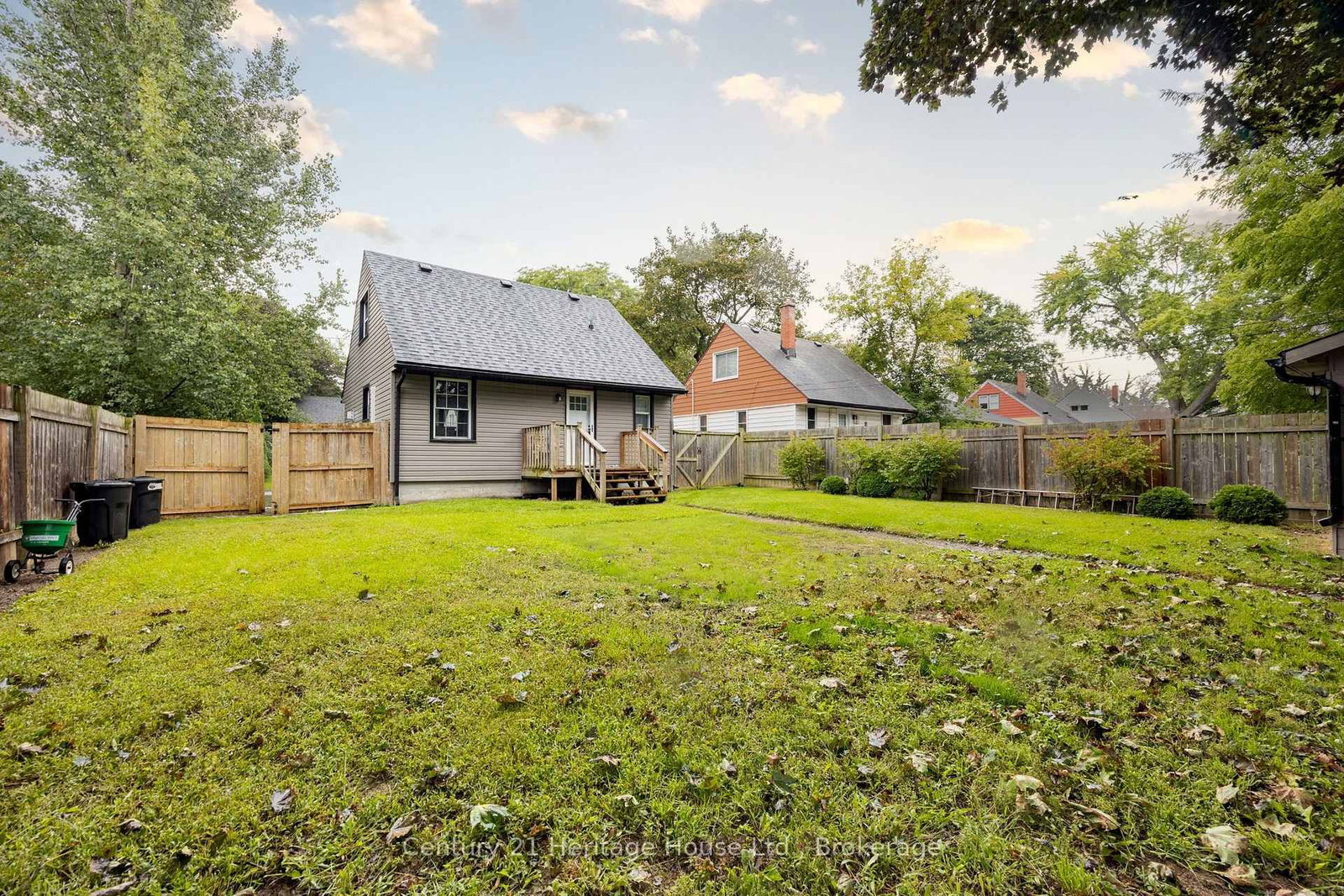 102 Stewart Avenue • Cambridge, ON photo 36