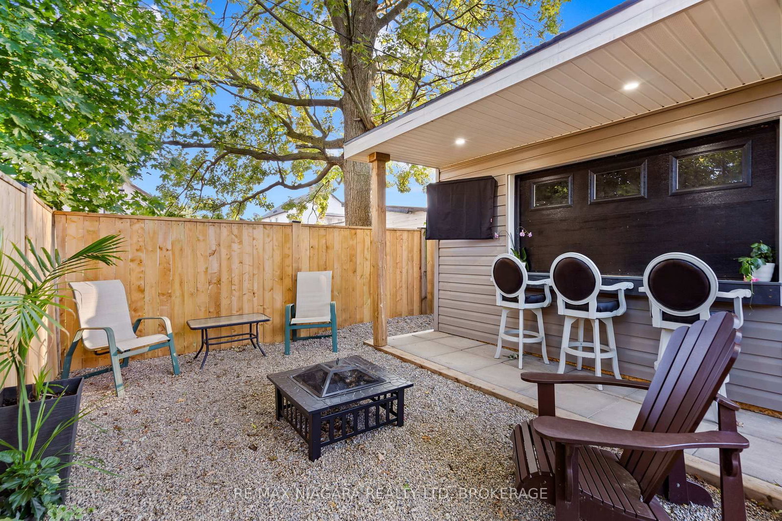 5 Cady Street • Welland, ON photo 36