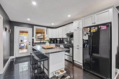 5 Cady Street • Welland, ON photo 8