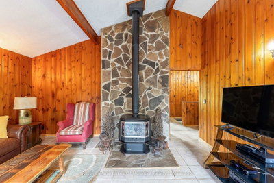 1053 Atkins Lake Road • Bracebridge, ON photo 4