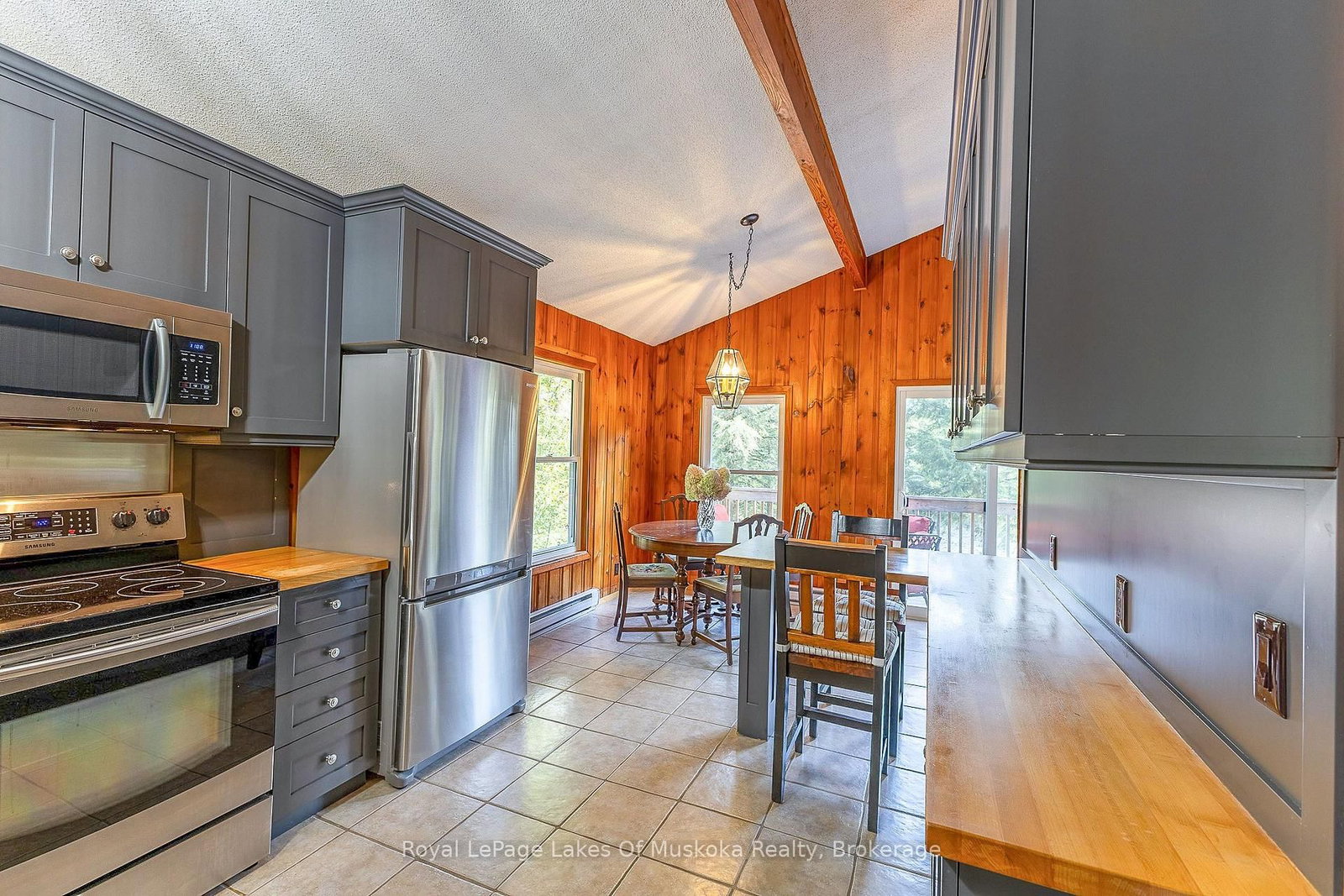 1053 Atkins Lake Road • Bracebridge, ON photo 5