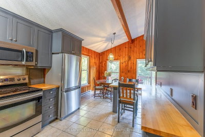 1053 Atkins Lake Road • Bracebridge, ON photo 5